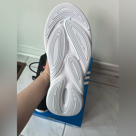 ADIDAS Women's Always Original Ozelia Black Sneakers-Size 7.5-BNIB - Picture 11 of 16